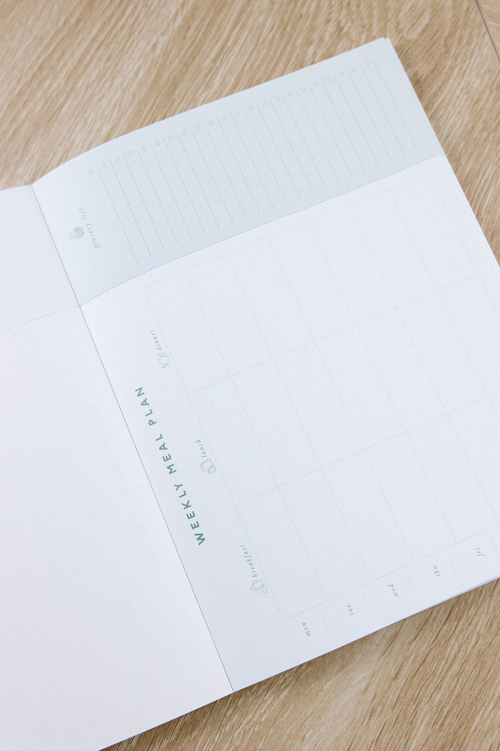 Tablecloth Weekly Meal Planner & Grocery List