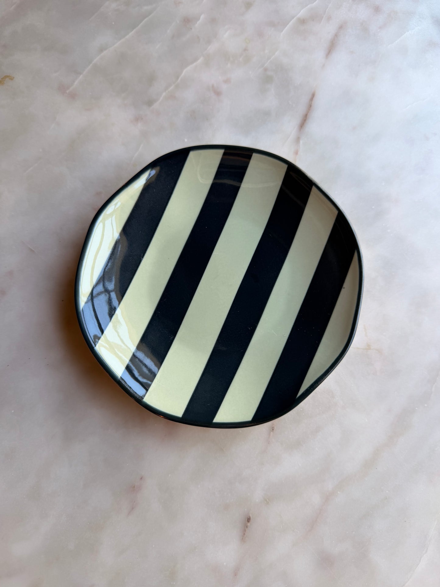 The Marley Appetizer Plates