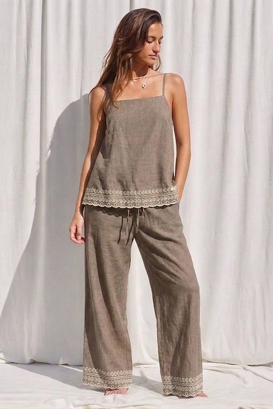 Mocha Embroidered Pant