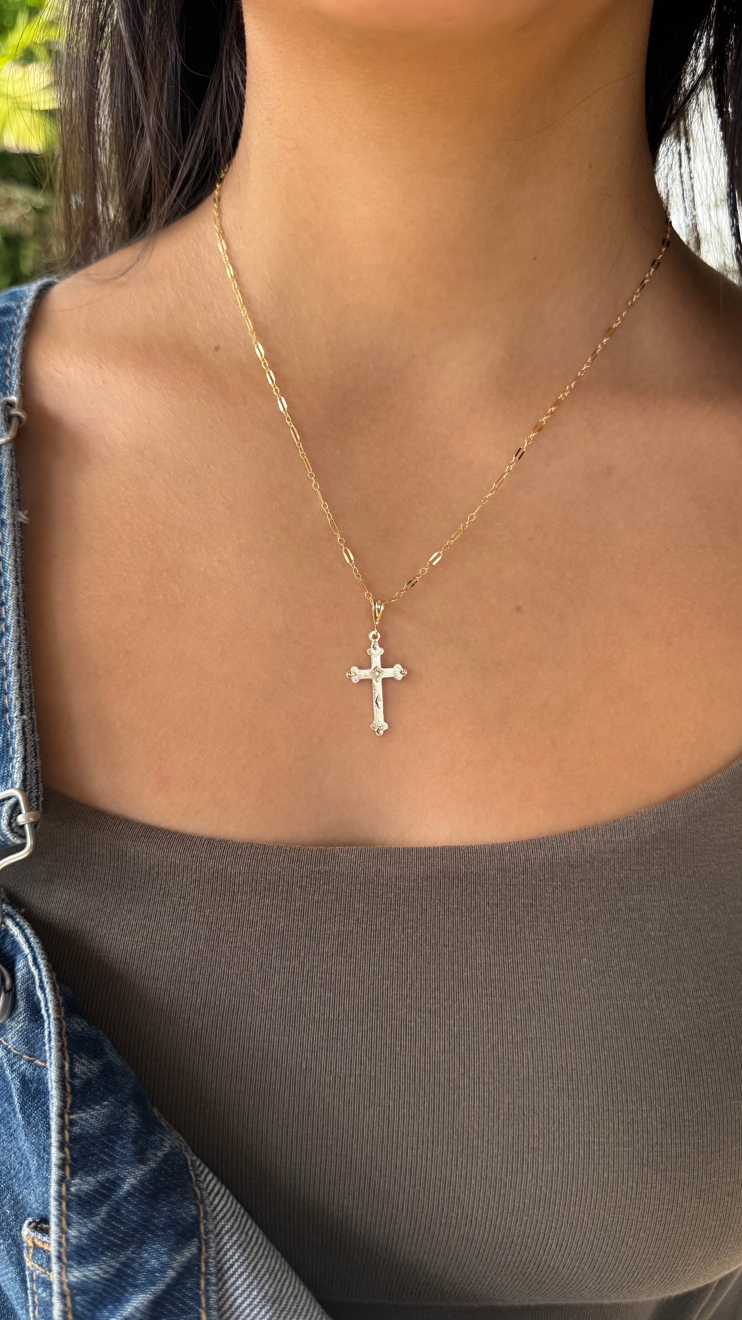 Risen Necklace