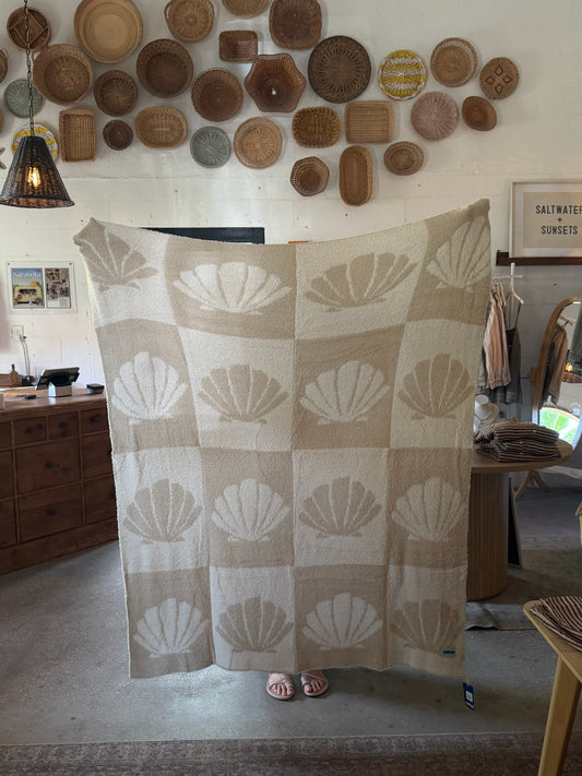 Plush Throw in Sand