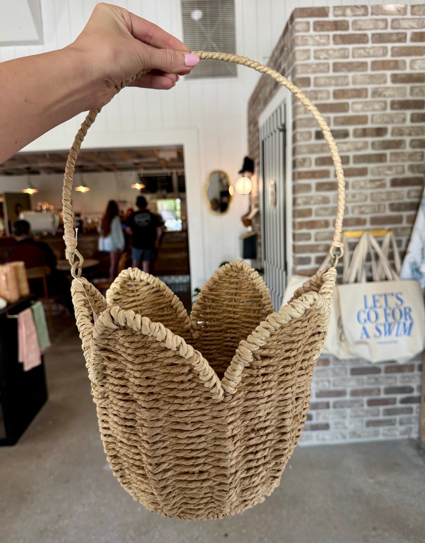 Flower-Shaped Basket – Large