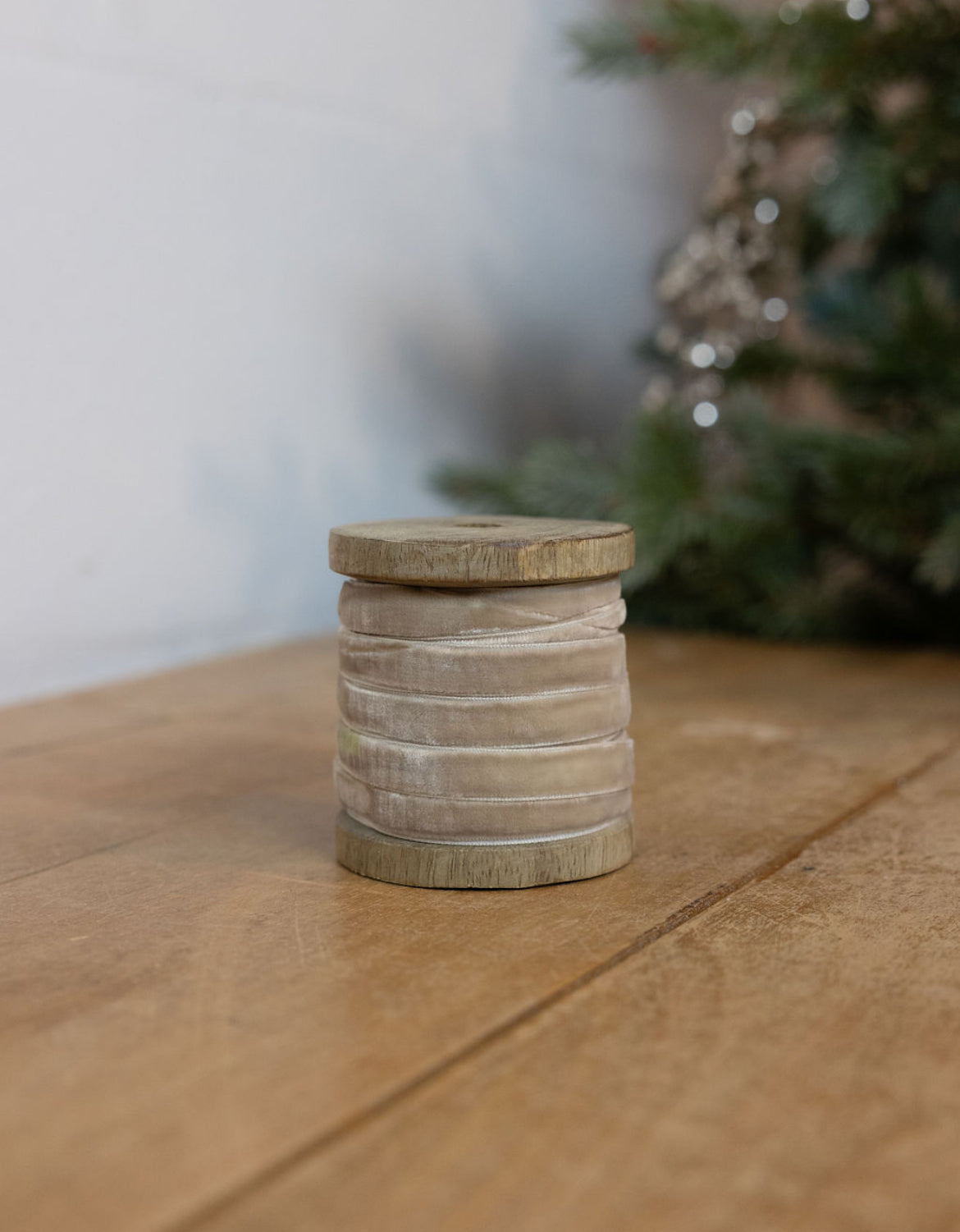 Holiday Velvet Ribbon, 16 Colors