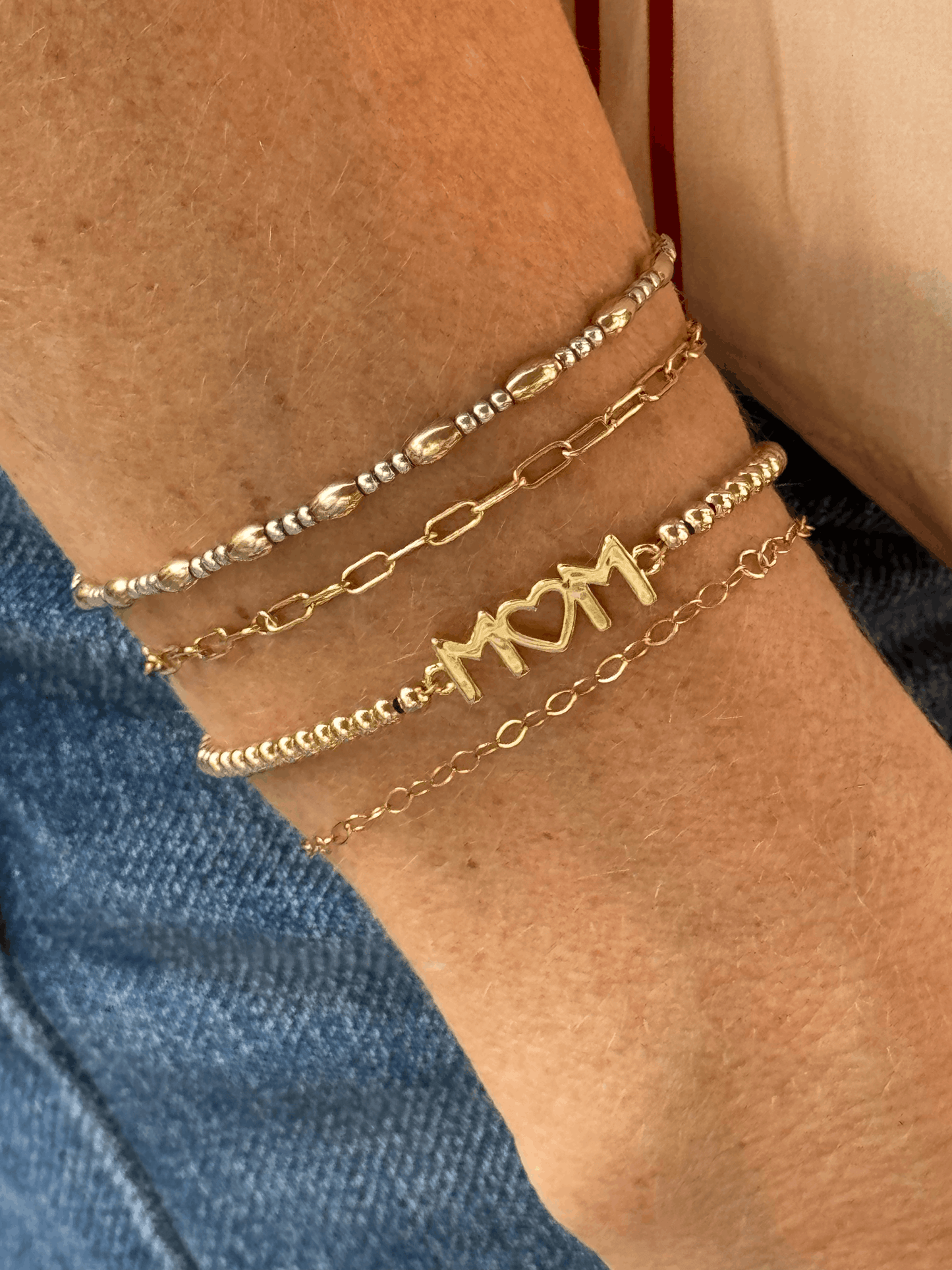Mom Classic Charm Bracelet w/ Clasp