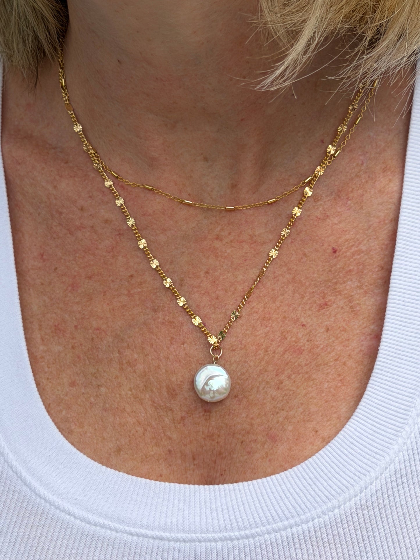 Day Dreamer Freshwater Pearl Necklace Gold